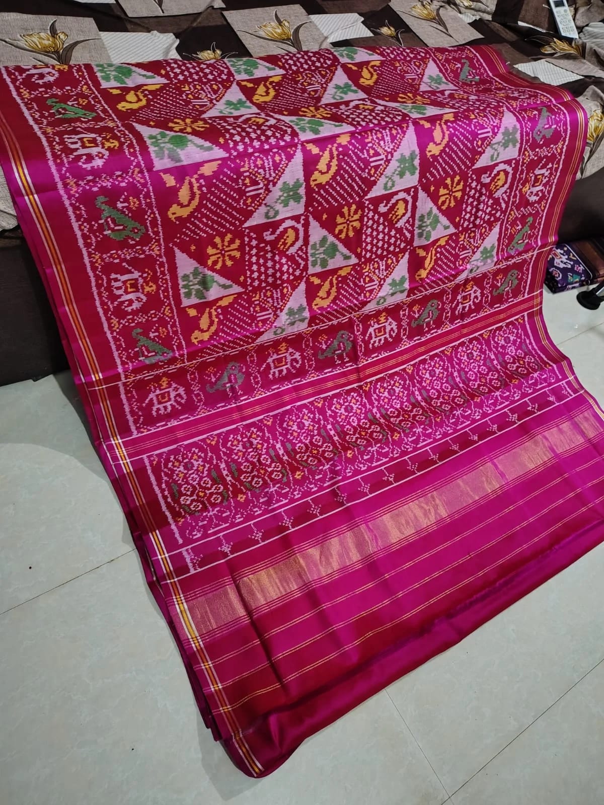 Mustard Yellow Popat Pan Bhat Patola Saree
